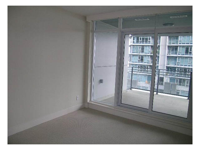 square footage 1300