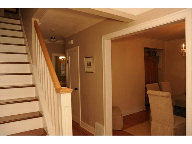 unfurnished west side 3 bedroom den