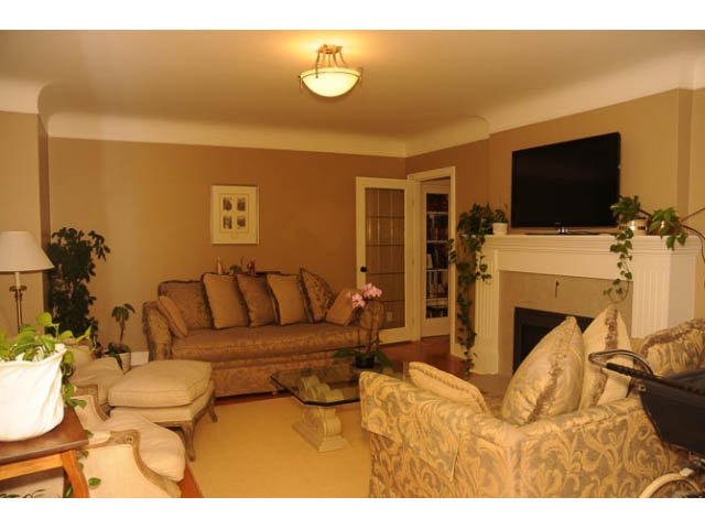 renting main floor of house