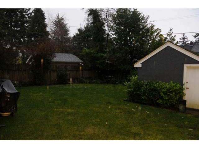 3 bedroom den rental in