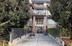 302-1533 East 8th Avenue