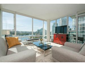 1703 - 1067 Marinaside Crescent