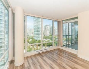 1708 - 1033 Marinaside Cres