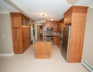 123 West Woodstock Ave