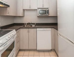 202 - 1150 Bute Street