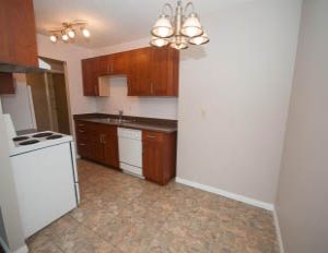 208 - 275 West 2nd St