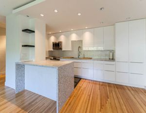 112 - 2890 Point Grey Road