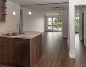 203 - 6268 East Boulevard