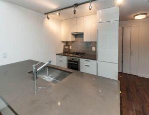 206 - 4189 Cambie Street