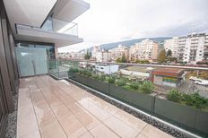 407 - 1327 Bellevue Ave