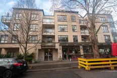 302 - 2015 Trafalgar St