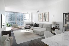 704 - 188 East Esplanade