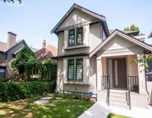 Upper - 2989 West 6th Ave