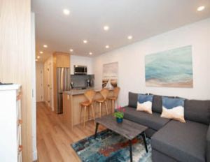 Suite - 429 W Keith Rd