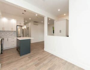 3 - 1960 Queensbury Avenue