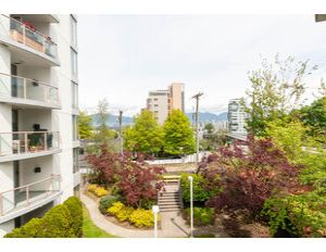 107 - 1633 8th Ave W