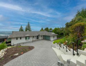 1372 Chartwell Drive