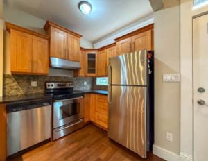 Main - 333 East 41st Ave