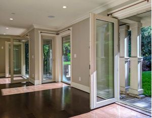 Suite - 2548 Lawson Ave