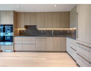 607-777 Harbour Way