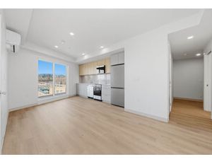 518-1529 Oxford Street