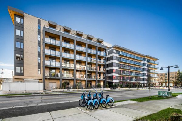 1529 Oxford Street