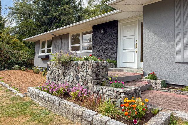 555 Stevens Drive