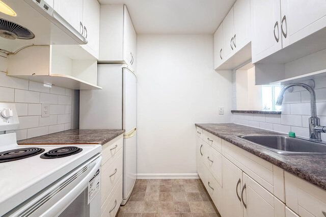 107-461-16th Street West