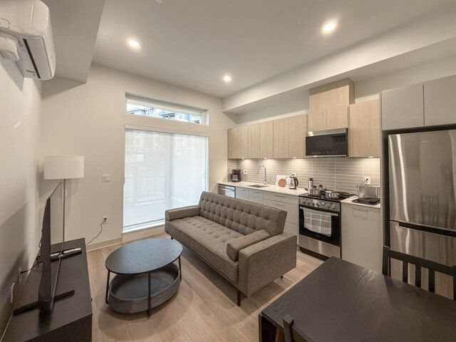 101-1529 Oxford Street