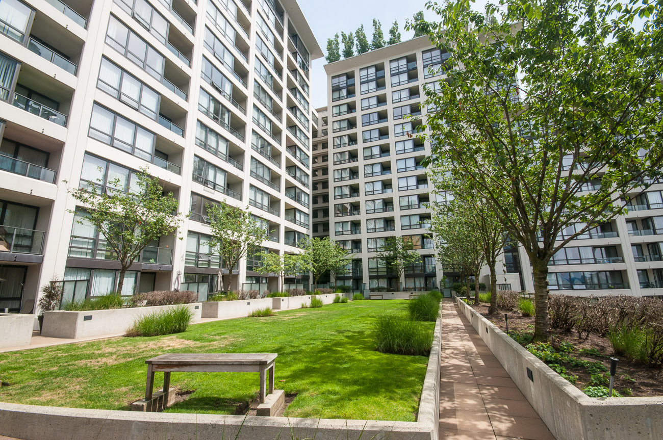 Electric Avenue 938 Smithe - Amenity Photo 4 of 7