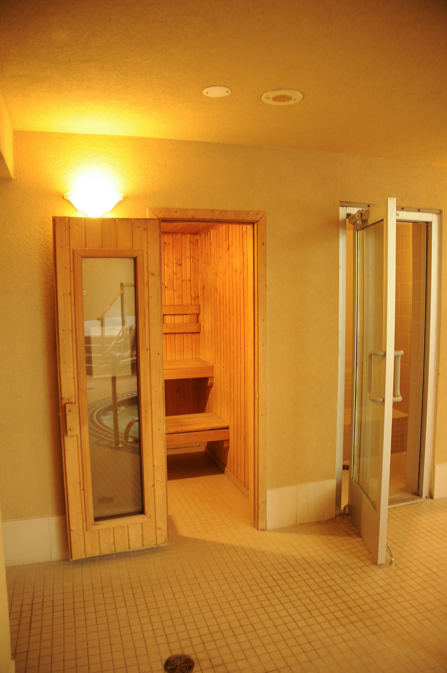 Crestmark II - Amenity Photo 15 of 20
