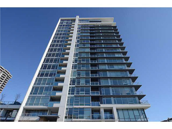 Vista Place West Tower - Amenity Photo 1 of 3