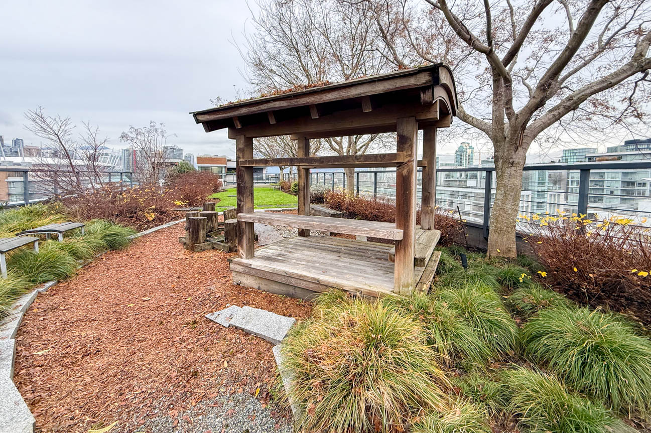 Compass - Amenity Photo 9 of 18