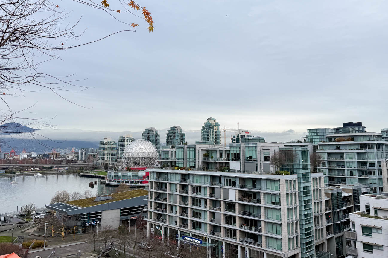 Compass - Amenity Photo 10 of 18