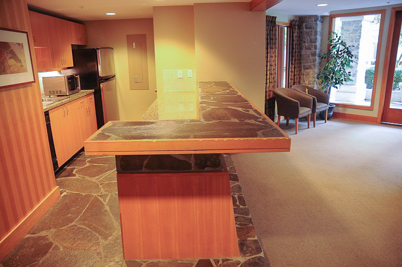 Seasons - Amenity Photo 8 of 11