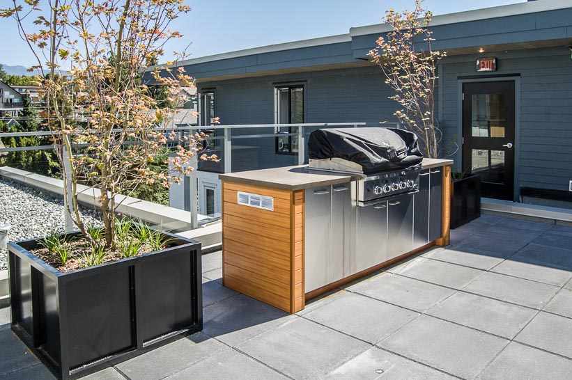 700 Marine - Amenity Photo 5 of 11