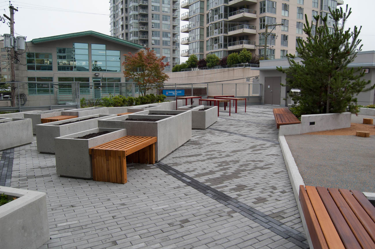 15 West - Amenity Photo 11 of 13