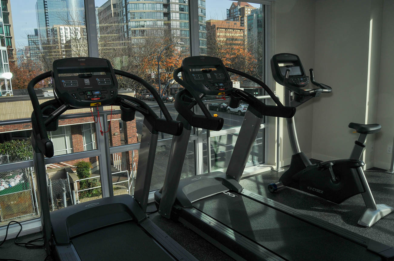 Modern - Amenity Photo 4 of 9