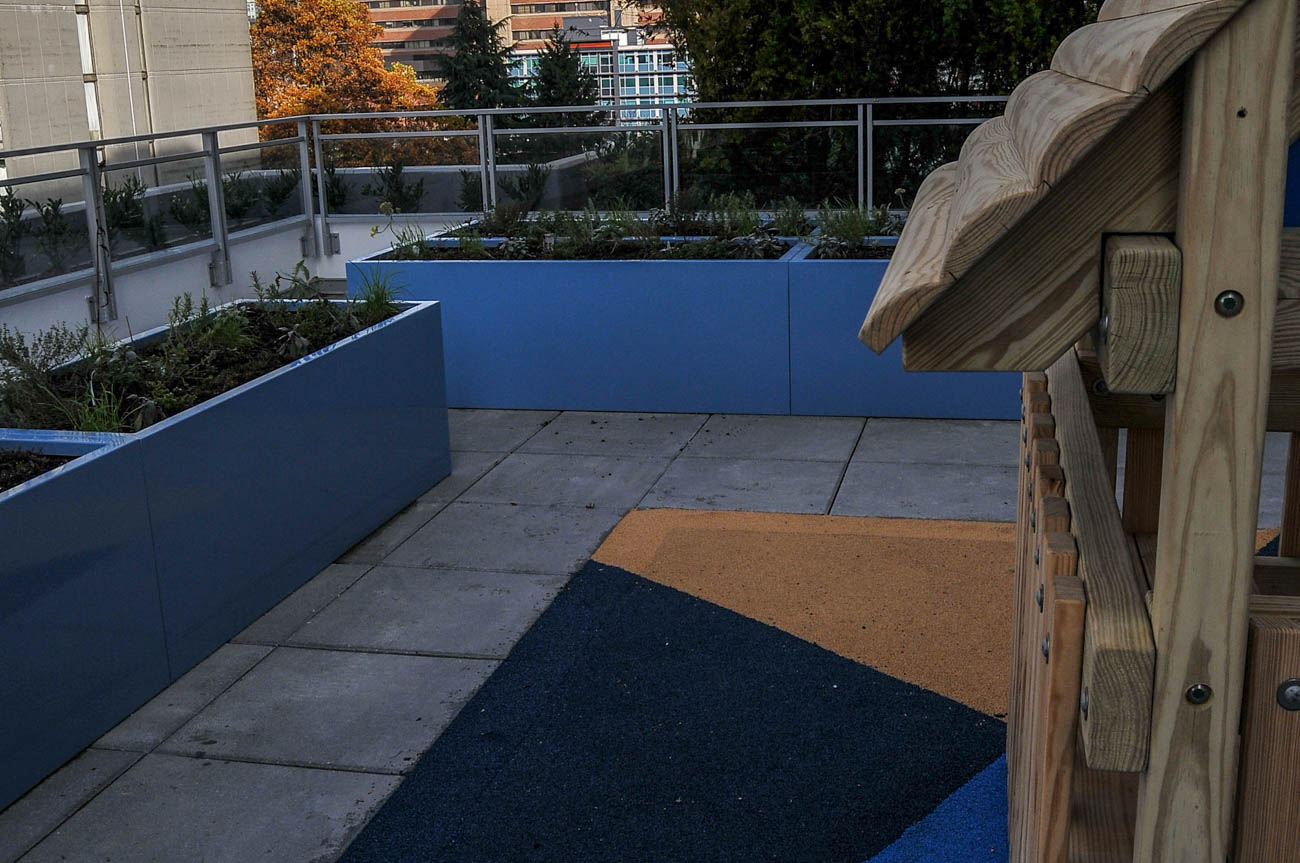 Modern - Amenity Photo 7 of 9