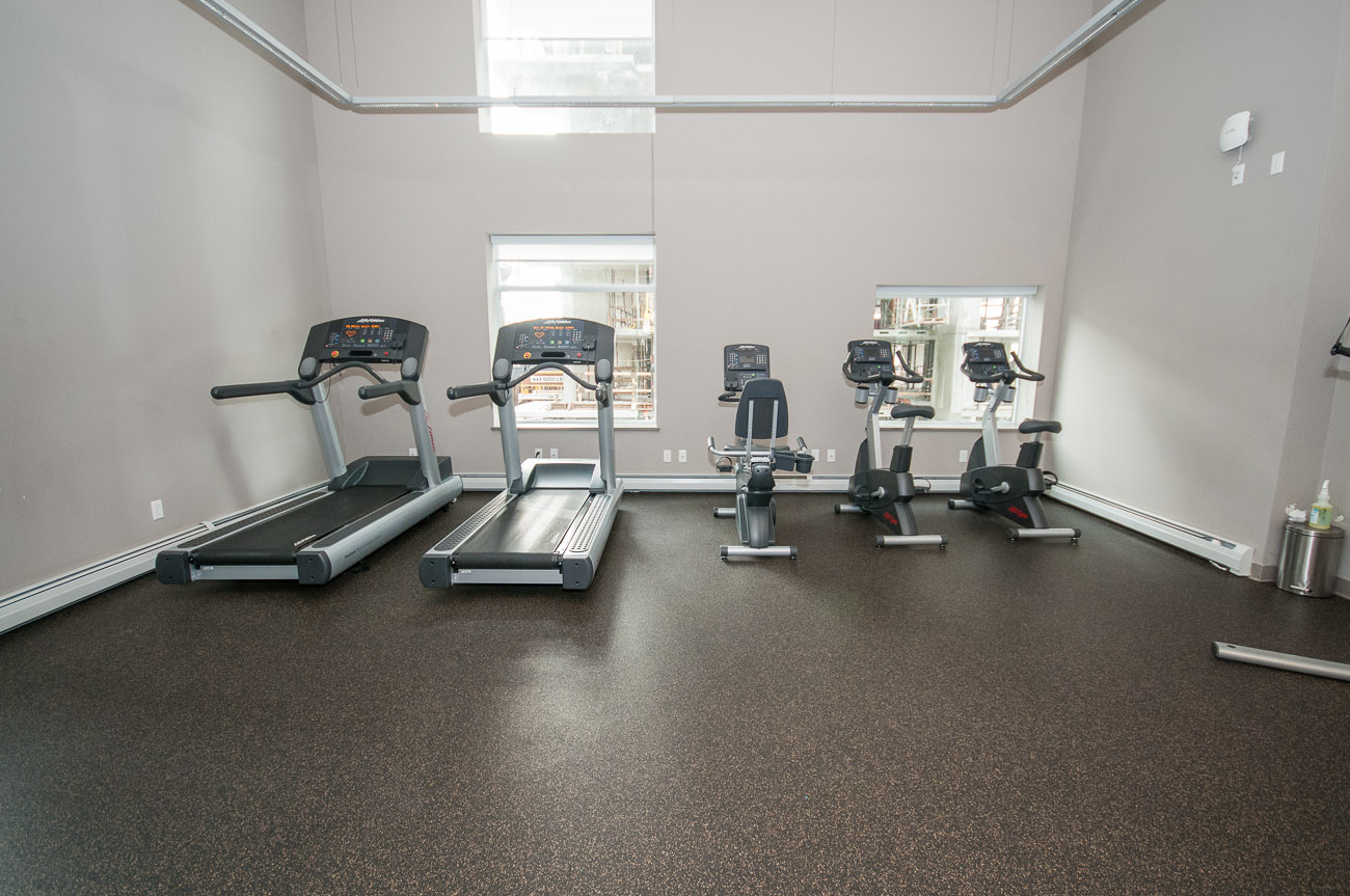 Wall Centre False Creek 1708 - Amenity Photo 1 of 9