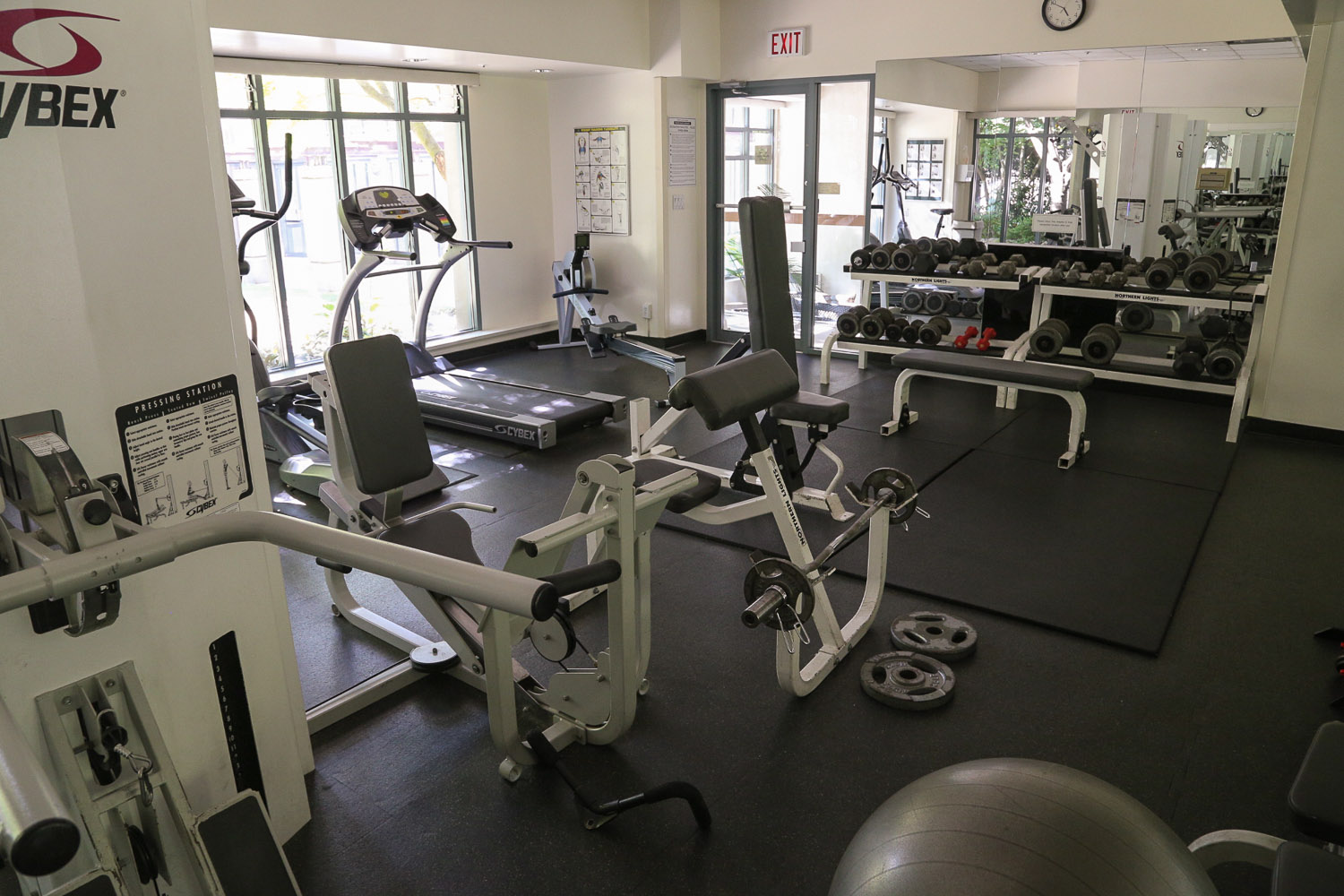 Pacific Place Landmark I - Amenity Photo 1 of 4