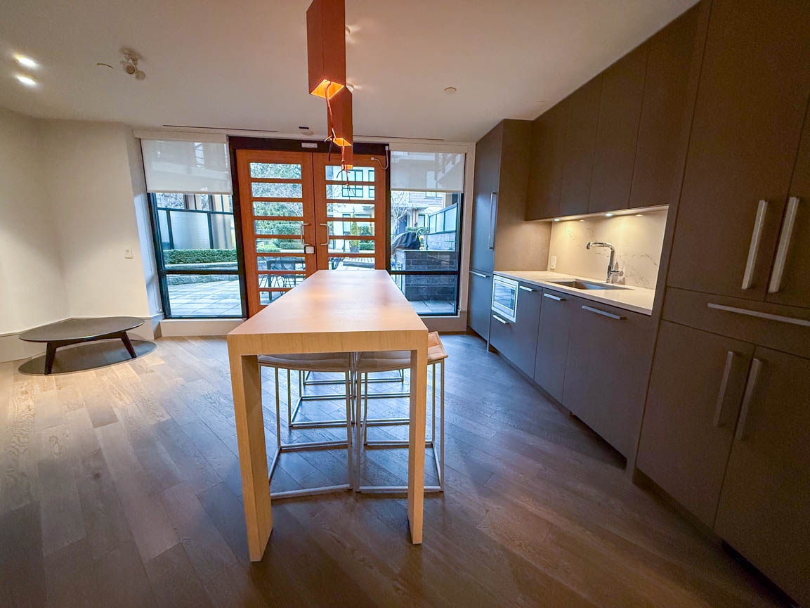 Connaught Edgemont Village - Amenity Photo 10 of 15