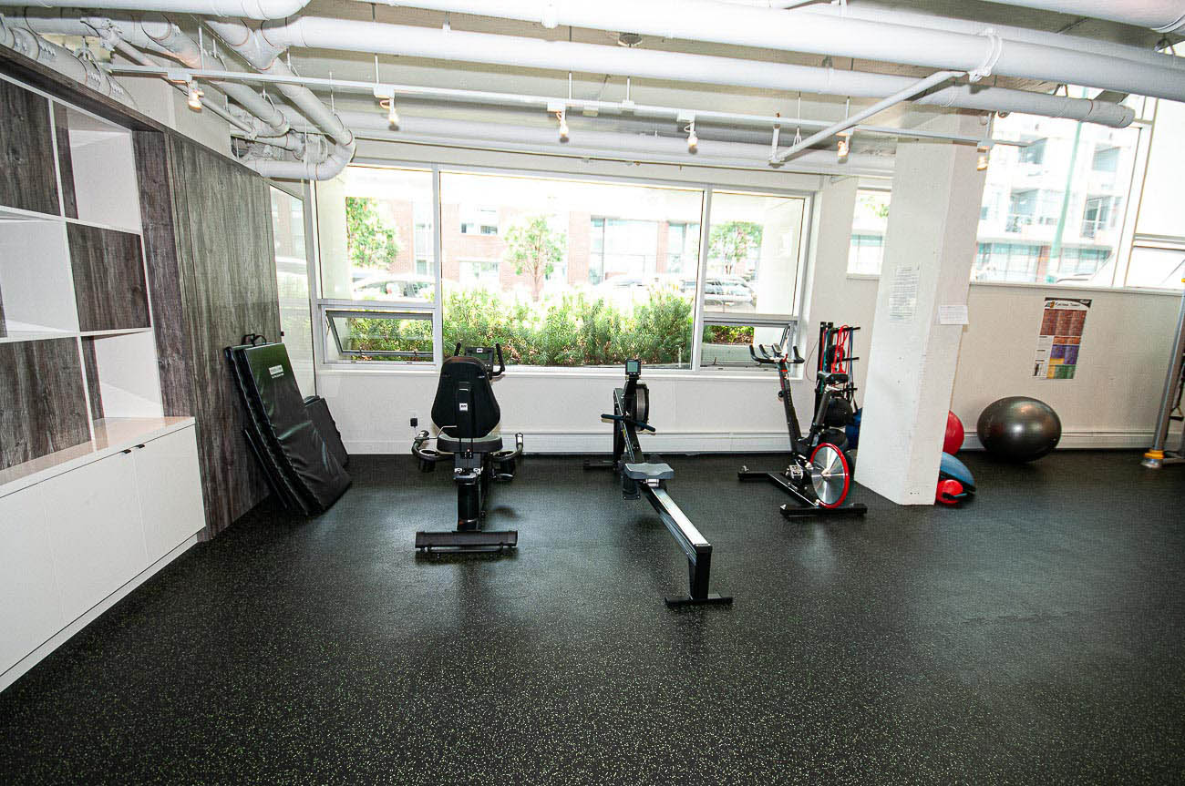 SHINE - Amenity Photo 5 of 8