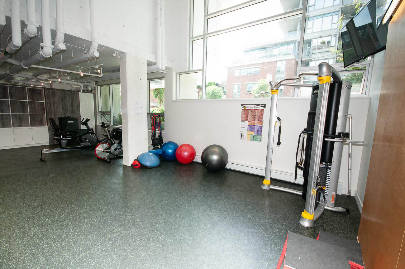 SHINE - Amenity Photo 7 of 8