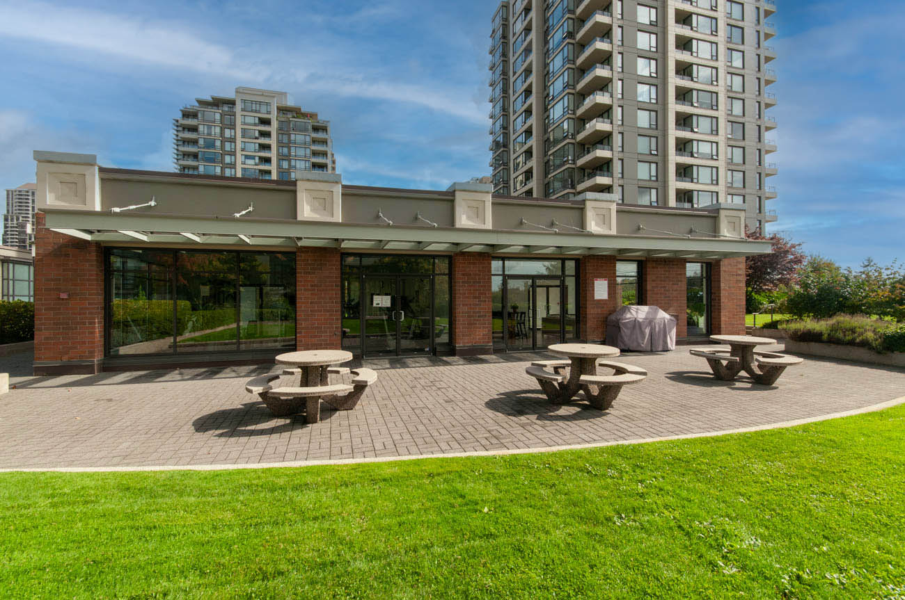 Tandem A & B - Amenity Photo 7 of 10