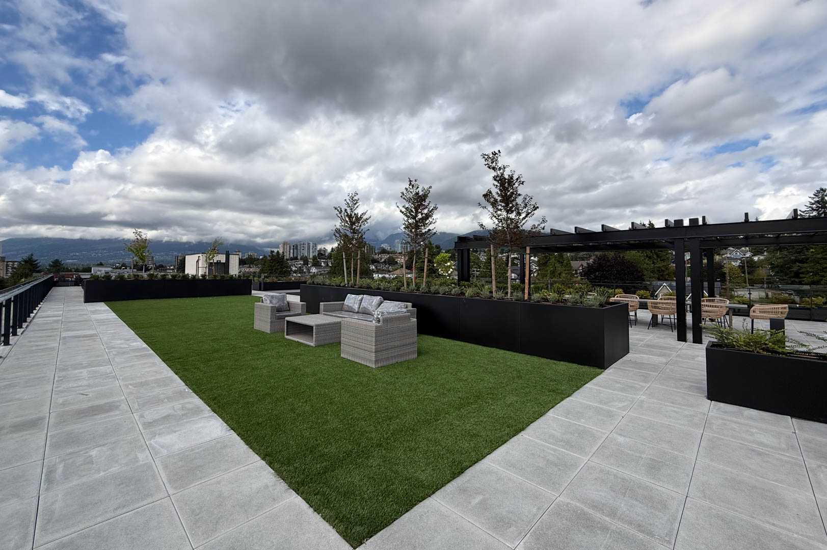 INNOVA - Amenity Photo 4 of 11