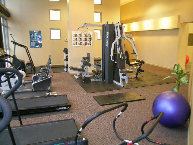 Metropolis - Amenity Photo 2 of 3