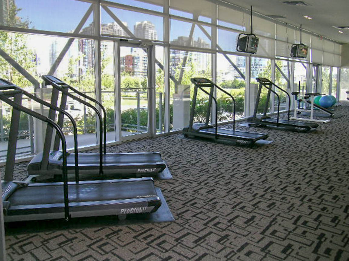 Azura I - Amenity Photo 4 of 8