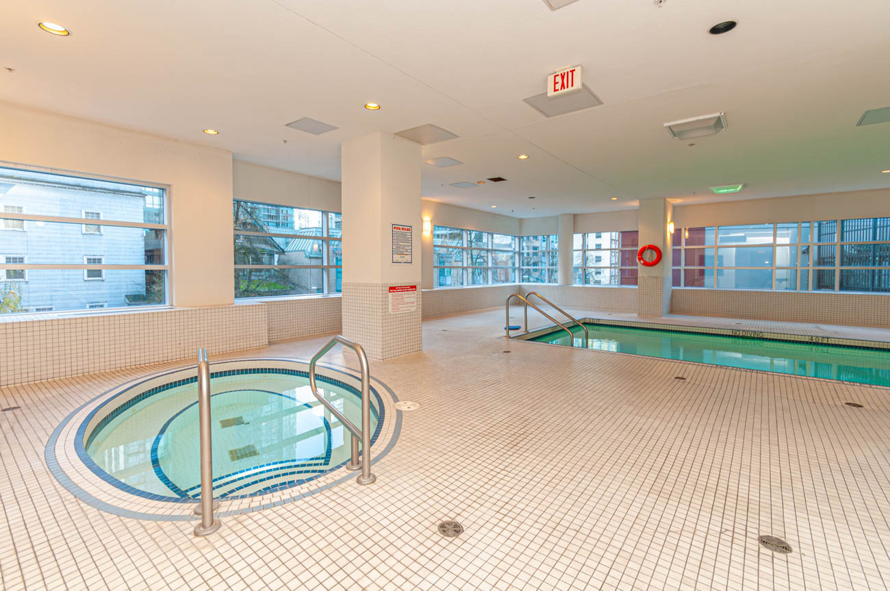 The Ritz - Amenity Photo 12 of 16