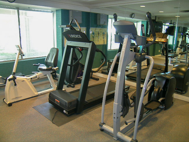 Yacht Harbour Pointe - Amenity Photo 1 of 3